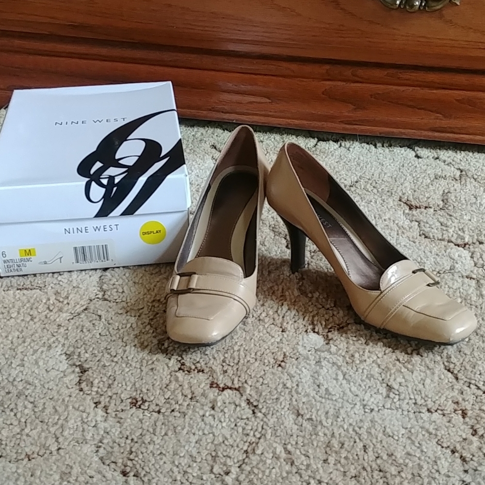 Nine West Nude Pump
